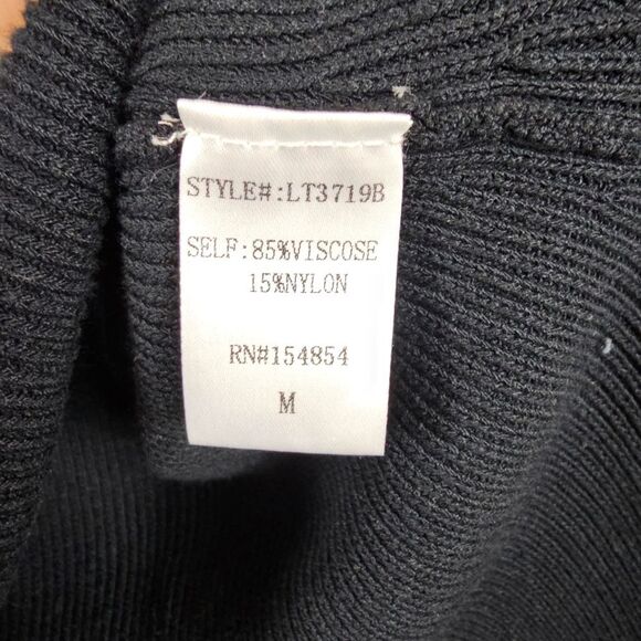 Modern Citizen Ribbed Knit Long Sleeves Sweater in Black - Size M - Picture 10 of 11